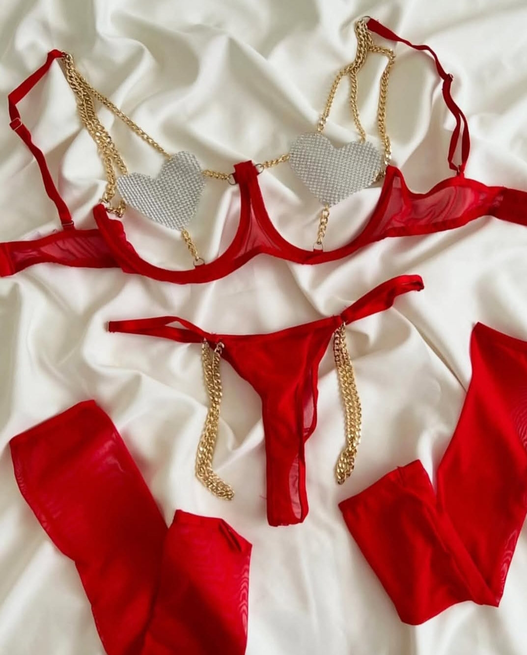 Intimidate Heart shapped first night bra chained strips Lingerie Set