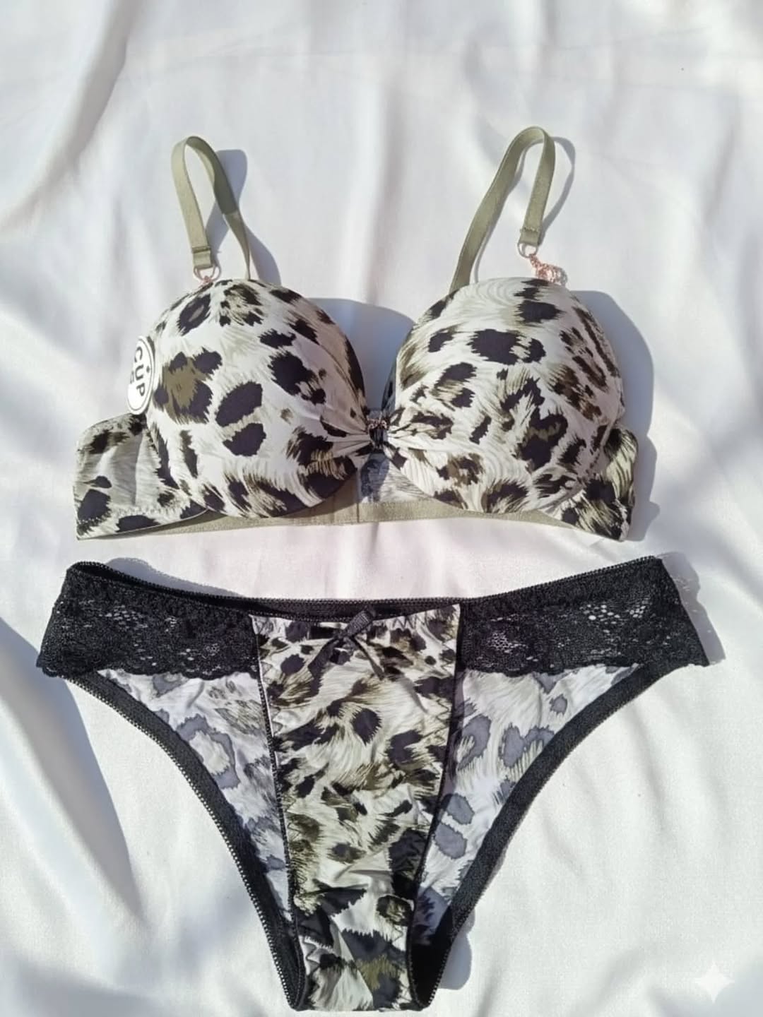 Luxury Leopard Print Padded Bra & Panty Set – Women’s Lingerie (36-42B)