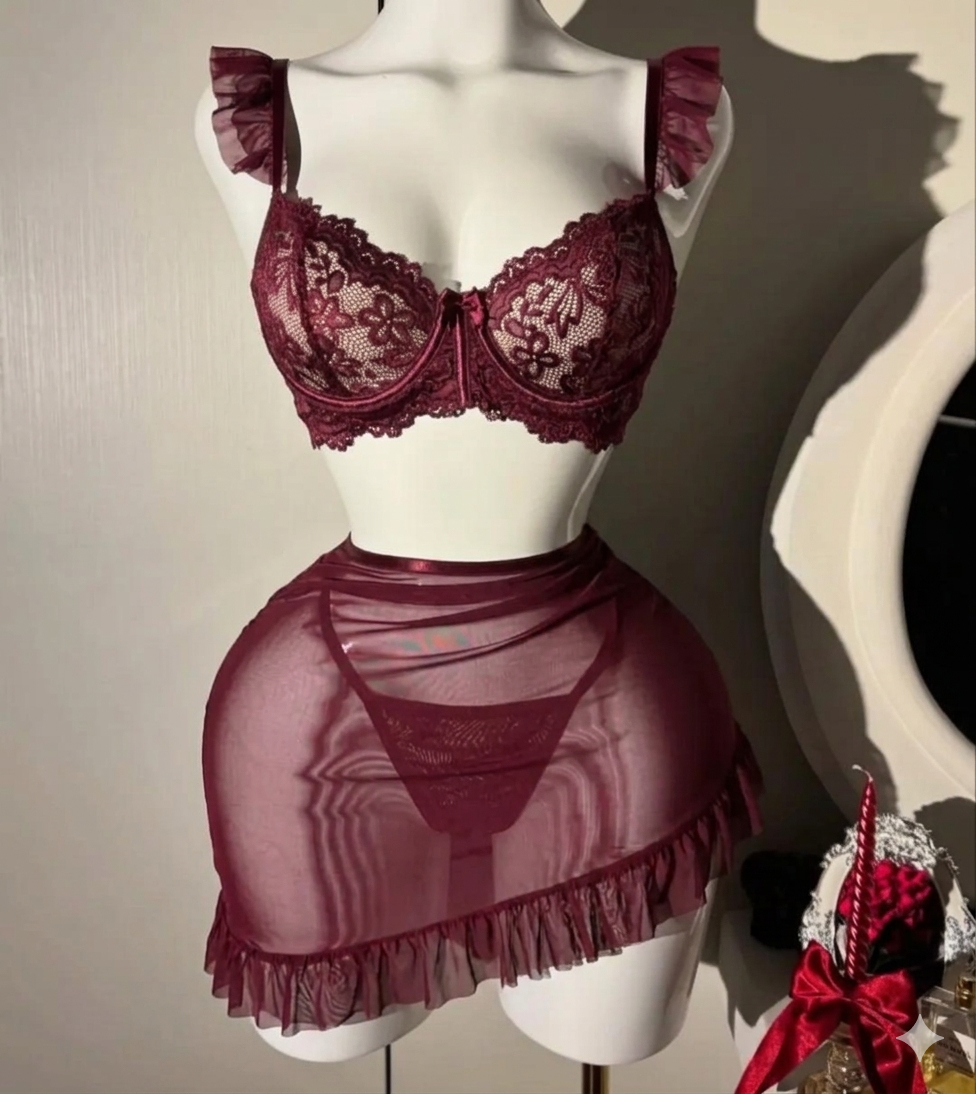 2 Pcs Lace Ruffle Underwire Camisole+Thong set