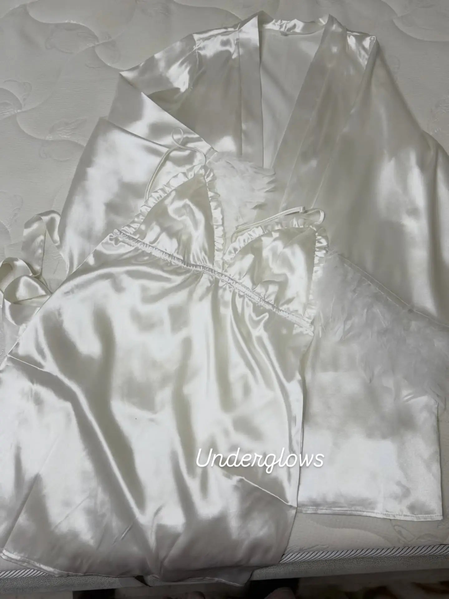 2-Piece Bridal Satin Sleepwear Set with Feather Sleeves
